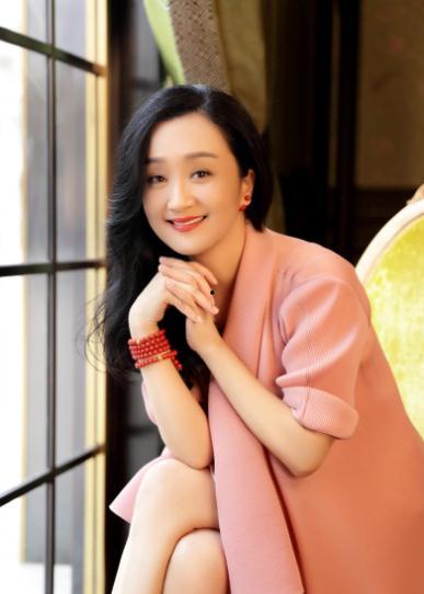 杨昆照片,光影中的艺术人生