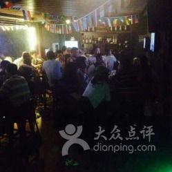 菲林娱乐,光影交织，演绎时代风采