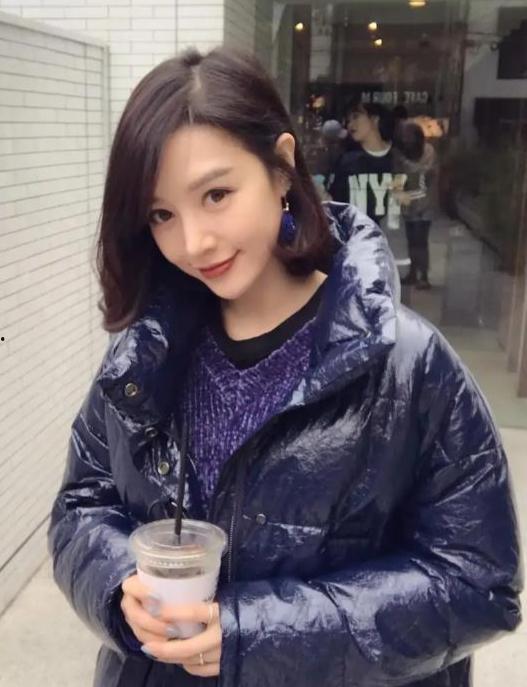 佳琪演员生活照,镜头之外，生活照中的真实魅力